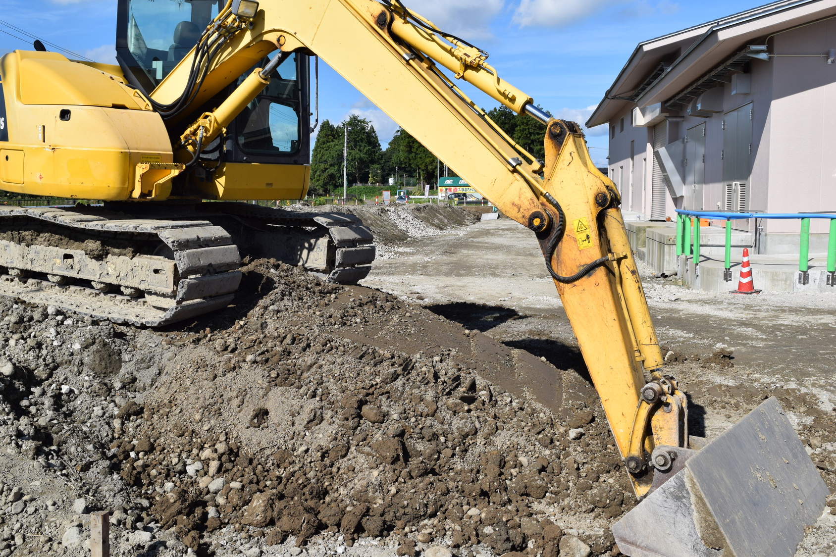 工事現場の建設機械